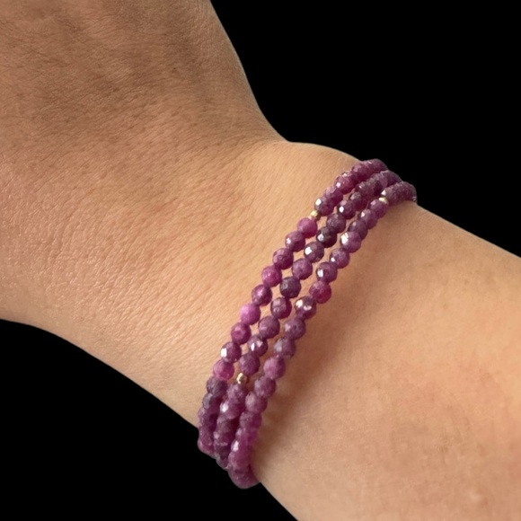 RUBY Spiral Bangle with 18k Beaded Ball - Picture 1 of 2